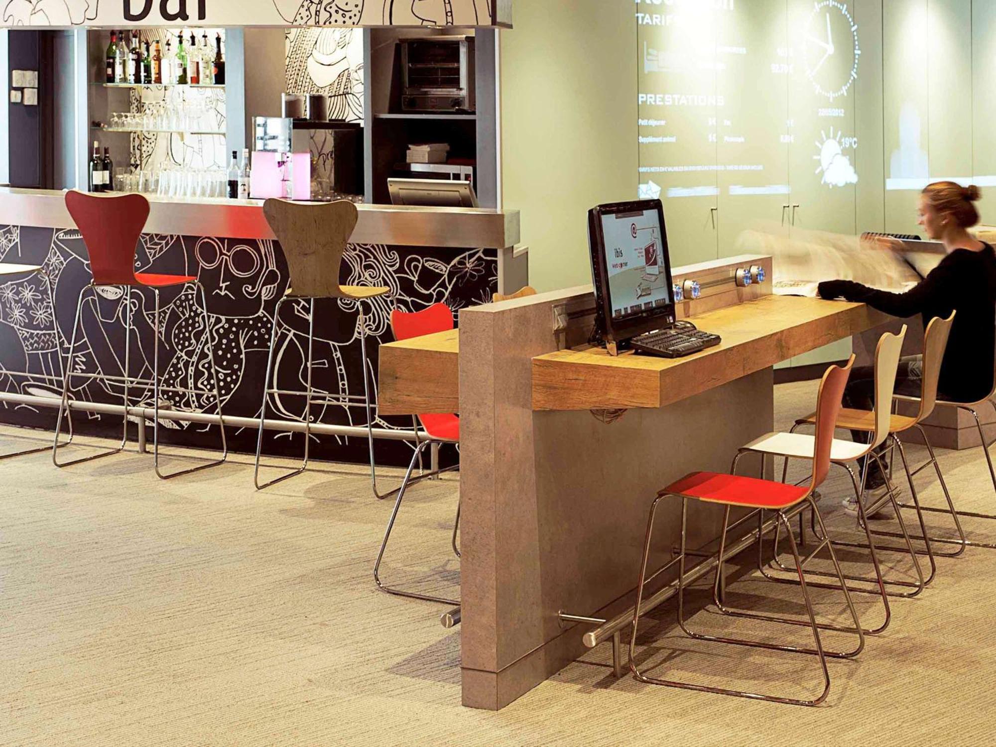 Ibis Paris Porte D'italie Hotel 3*